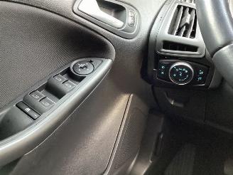 Ford Focus 1.0 picture 14