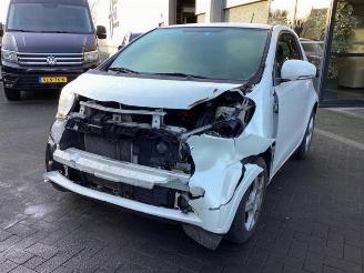 Coche siniestrado Toyota iQ iQ, Hatchback 3-drs, 2009 / 2015 1.0 12V VVT-i 2009/9