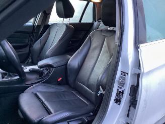 BMW 3-serie 320i High Executive picture 10