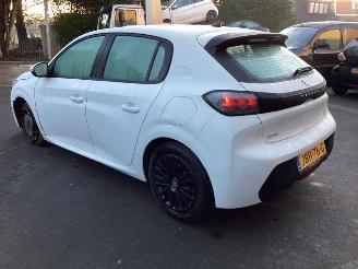 Peugeot 208 1.2 PureTech Bleu picture 7