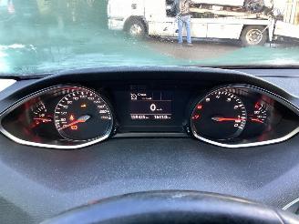 Peugeot 308 Pure Tech active picture 11