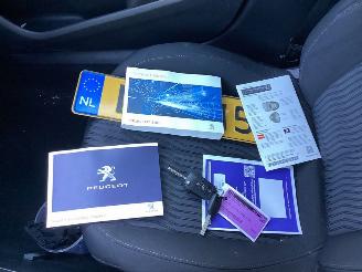 Peugeot 308 1.2 Pure Tech picture 15