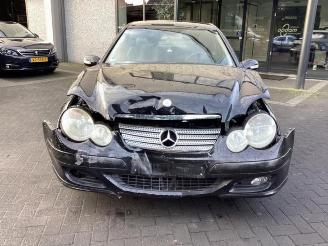 Mercedes C-klasse C Sportcoupe (C203), Hatchback, 2000 / 2008 1.8 C-200K 16V picture 2