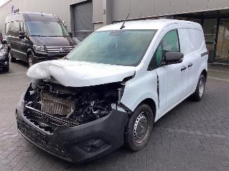 Vaurioauto  passenger cars Renault Kangoo 1.5 Bleu dCI Comfort 2023/7