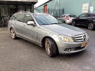 Mercedes C-klasse 230.V6 24V  Avantgarde picture 3