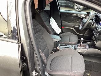 Ford Focus 1.0 Ecoboost ST Line Business picture 12