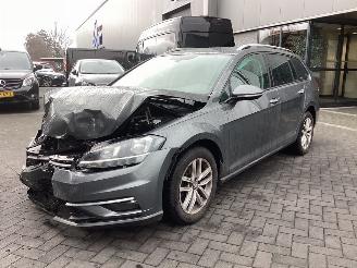 skadebil auto Volkswagen Golf 1.0 TSi 2018/10