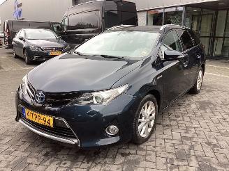 Auto incidentate Toyota Auris 1.8 Hybrid Lease+ 2014/5