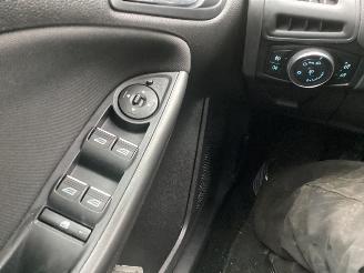 Ford Focus 1.0 Lease Edition picture 12