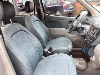 Toyota Yaris-verso Yaris Verso (P2), MPV, 1999 / 2005 1.3 16V picture 13