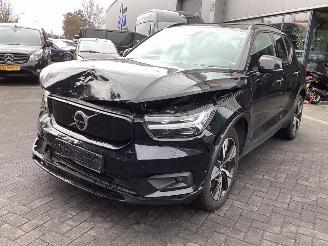 damaged passenger cars Volvo XC40 Recharge  Pro 2021/12