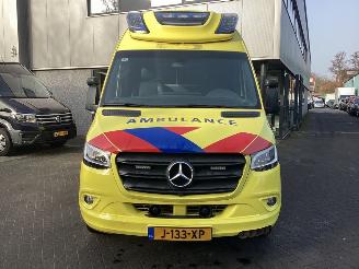 Mercedes Sprinter 319 V6Ambulance picture 2