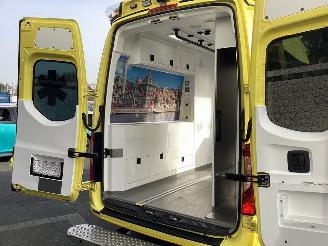 Mercedes Sprinter 319 V6Ambulance picture 9