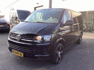 Schadeauto Volkswagen Transporter 2.0 TDi 2017/1