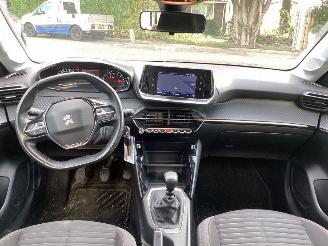 Peugeot 208 1.2 Vti Pure Tech picture 9