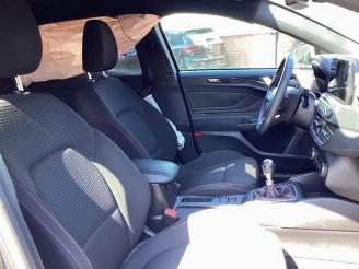 Ford Focus Focus 4 Wagon, Combi, 2018 / 2025 1.0 Ti-VCT EcoBoost 12V 125 picture 10