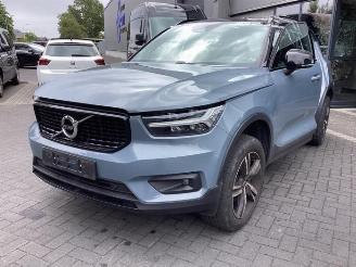 Vrakbiler auto Volvo XC40 XC40 (XZ), SUV, 2017 1.5 T3 12V 2019/12