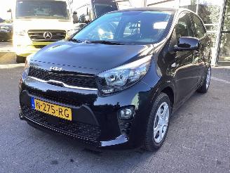 Schadeauto Kia Picanto 1.0 DPi ComfortLine 2021/12