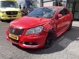 skadebil auto Suzuki Kizashi 2.4 Sport 2012/4