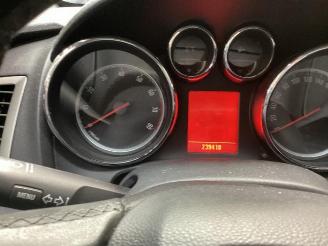 Opel Astra Astra J (PC6/PD6/PE6/PF6), Hatchback 5-drs, 2009 / 2015 1.4 Turbo 16V picture 13