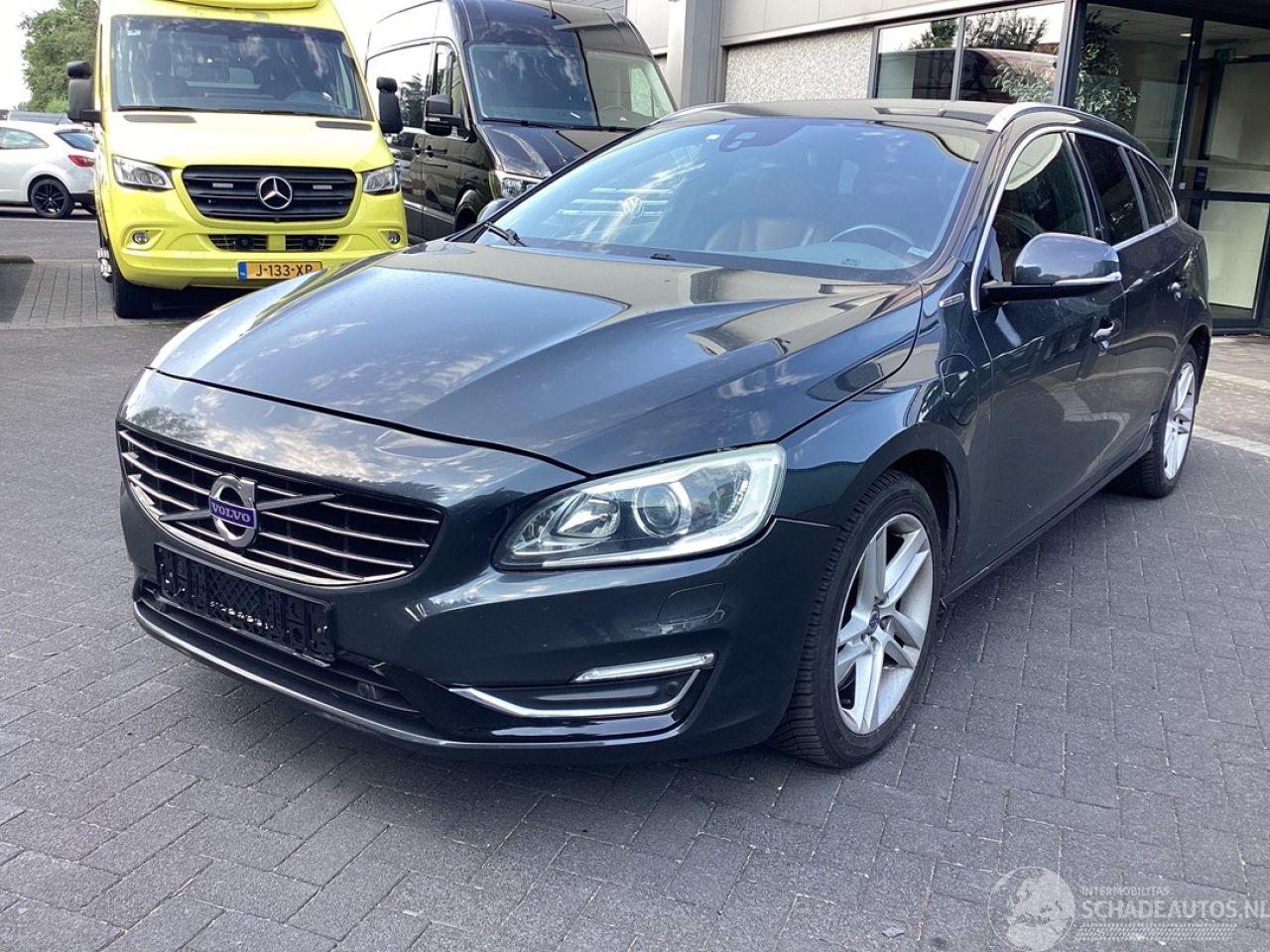 Volvo V-60 2.4 Plug in Hybrid
