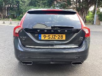 Volvo V-60 2.4 Plug in Hybrid picture 6