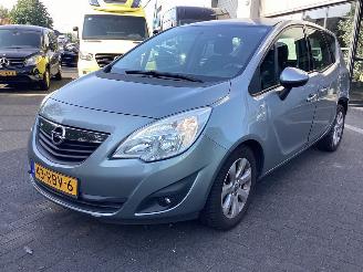 Vaurioauto  passenger cars Opel Meriva 1.4 Turbo 16v 2011/4