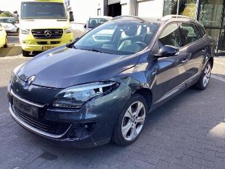 demontáž osobní automobily Renault Mégane Megane III Grandtour (KZ), Combi 5-drs, 2008 / 2016 1.2 16V TCE 115 2013/3