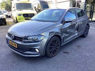Schadeauto Volkswagen Polo 10 MPI Beats 2019/5