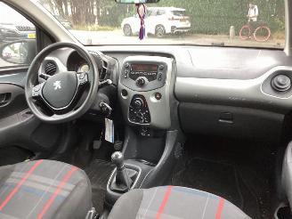 Peugeot 108  picture 9
