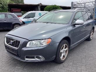 Avarii autoturisme Volvo V-70 25 20V 2010/3