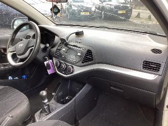 Kia Picanto  picture 10