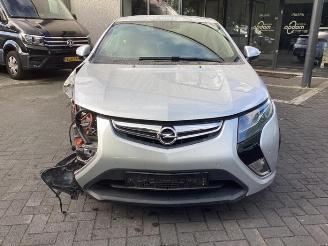 Opel Ampera Ampera, Hatchback, 2011 / 2015 1.4 16V picture 2