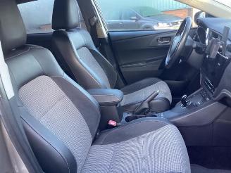 Toyota Auris Auris (E18), Hatchback 5-drs, 2012 / 2019 1.8 16V Hybrid picture 10