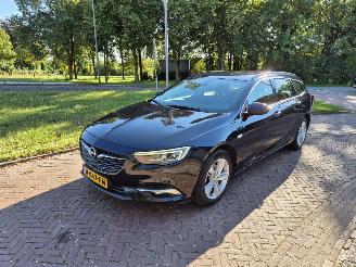 Schadeauto Opel Insignia \'SCHADEVRIJ\' 1.5 Turbo Sport Tourer Business + 2020/1