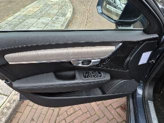 Volvo V-90 2.0 B4 Inscription picture 17