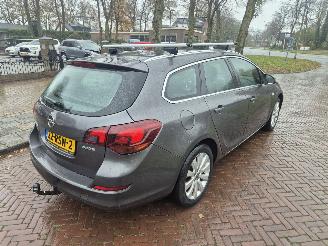 Opel Astra 1.4 COSMO SPORTS TOURER picture 4