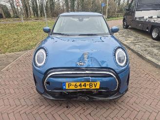 Mini Cooper 1.5 COOPER BUSINESS EDITION picture 2