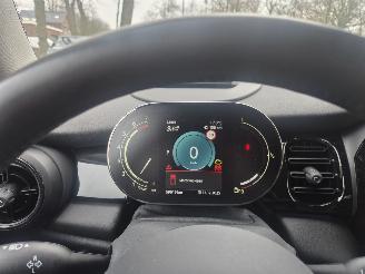 Mini Cooper 1.5 COOPER BUSINESS EDITION picture 15