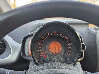 Peugeot 108 1.0 E-VTI ACTIVE picture 9