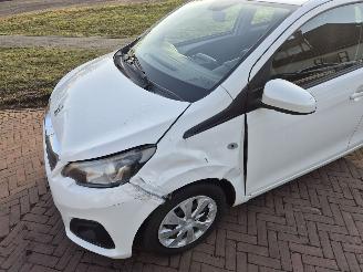 Peugeot 108 1.0 E-VTI ACTIVE picture 5