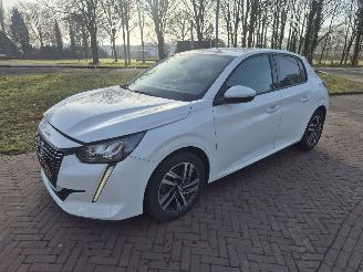 Schadeauto Peugeot 208 1.2 Pure Tech Allure Pack 2021/12