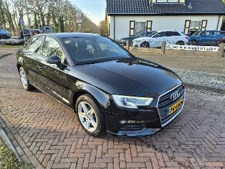 Audi A3 1.6 TDI schadevrij! picture 2