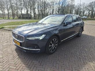 Volvo V-90 2.0 B4 Inscription picture 2