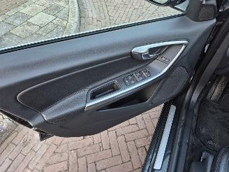 Volvo V-60 2.4 D6 AWD Plug-in-Hybrid Summun picture 16