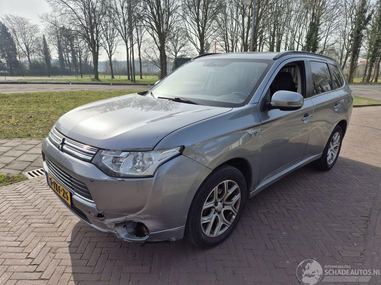 Mitsubishi Outlander 2.0 PHEV EDITION