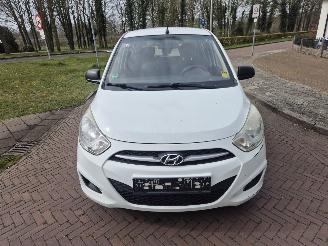 Hyundai I-10 1.1 active picture 2