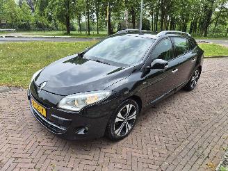 krockskadad bil auto Renault Mégane 1.5 DCI Bose 2011/4