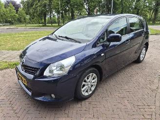 Vaurioauto  passenger cars Toyota Verso 2.0 D4-4 ASPIRATION 2012/2
