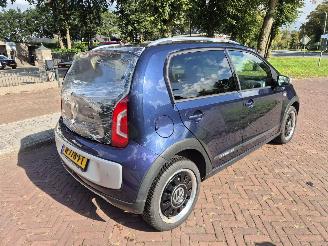 Volkswagen Up! 1.0 MPI CROSS UP picture 4